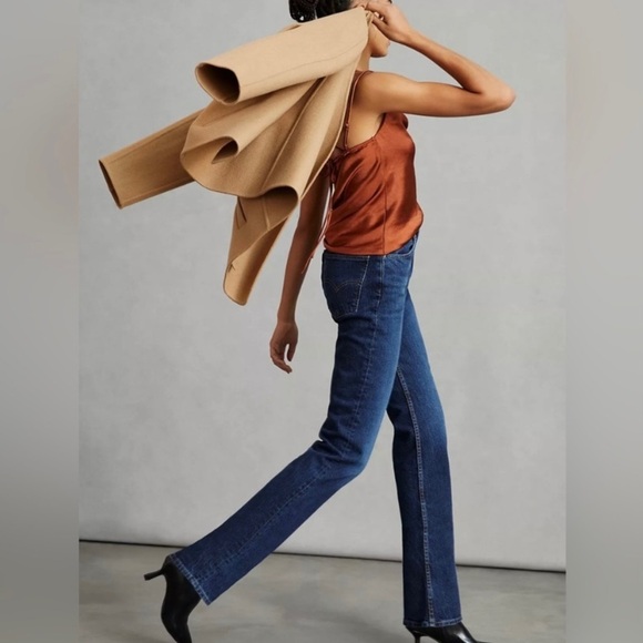 Levi's Women's 70s High Slim Straight Jeans, Dark Wash (31 x 29) - Picture 2 of 8